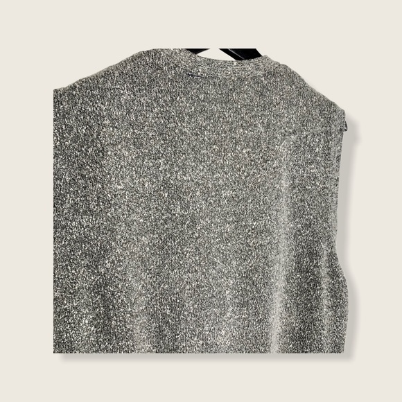 Branding Vest - Picture 5 of 9